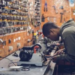 De ce scad oportunitățile pentru joburile tradiționale și ce vine în locul lor